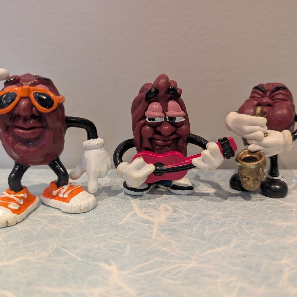 Vintage California Raisins Figurines Set - Picture 2 of 9